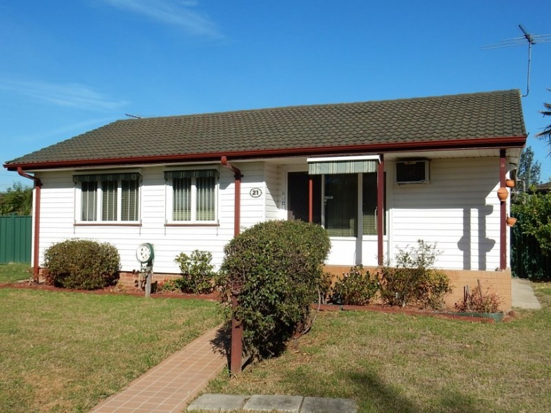 21 Selwyn Place, Cartwright NSW 2168