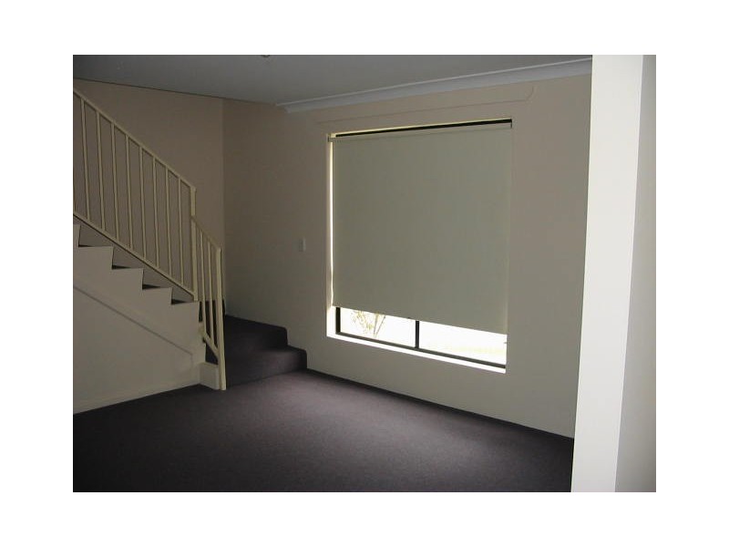 1/6-12 Sinclair Avenue, Thornleigh NSW 2120