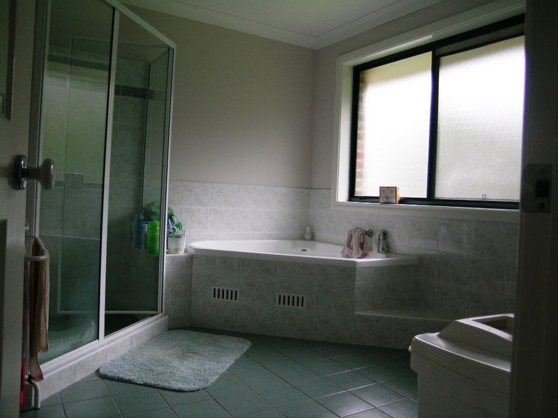 2 Willarong Rd, Mount Colah NSW 2079