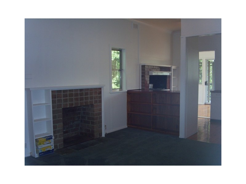 4 Station Street, Woodford NSW 2778