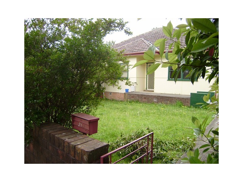 21 Addington Road, Hazelbrook NSW 2779