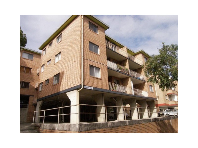 13 Devlin St, Ryde NSW 2112