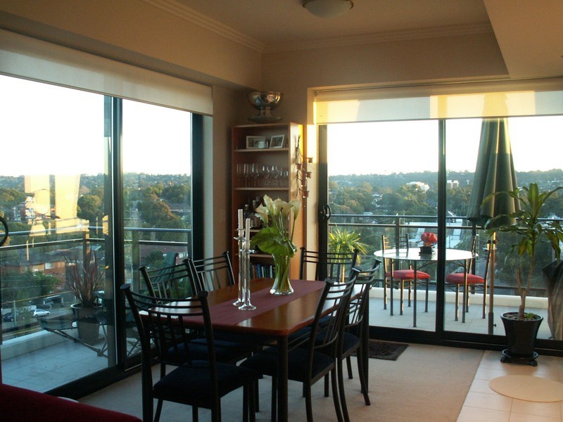 11 Bay Drive, Meadowbank NSW 2114