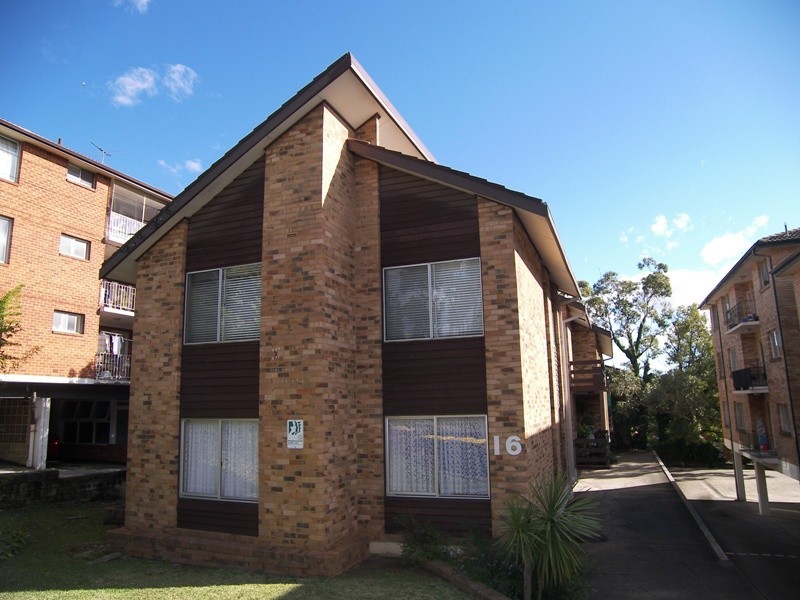 16 BANK STREET, Meadowbank NSW 2114