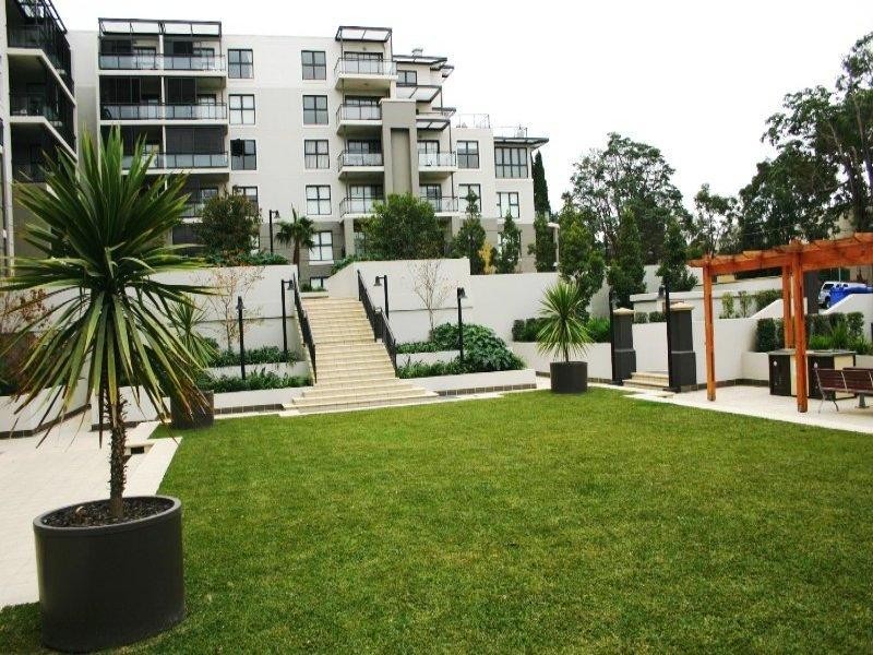 141 Bowden Street, Meadowbank NSW 2114