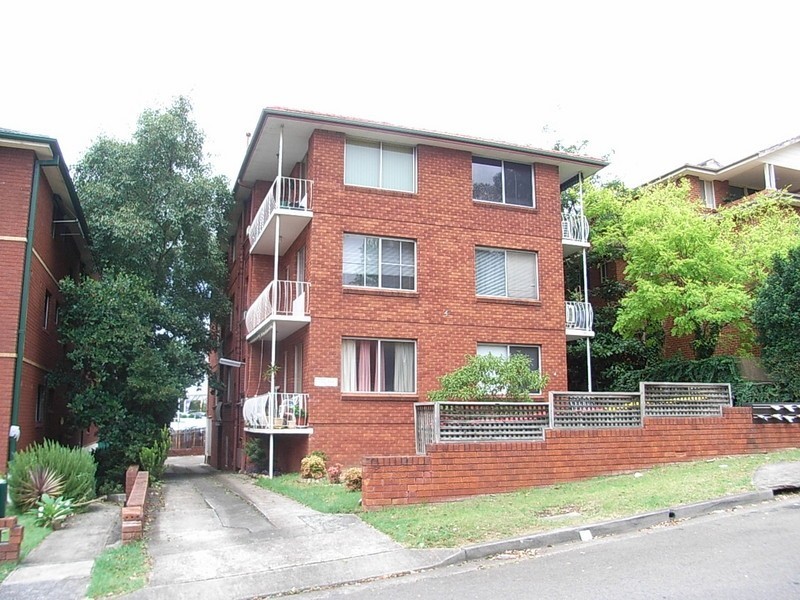 4 Hatton St, Ryde NSW 2112