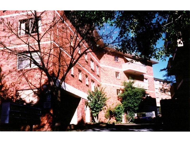 2/47 Meadow Crescent, Meadowbank NSW 2114