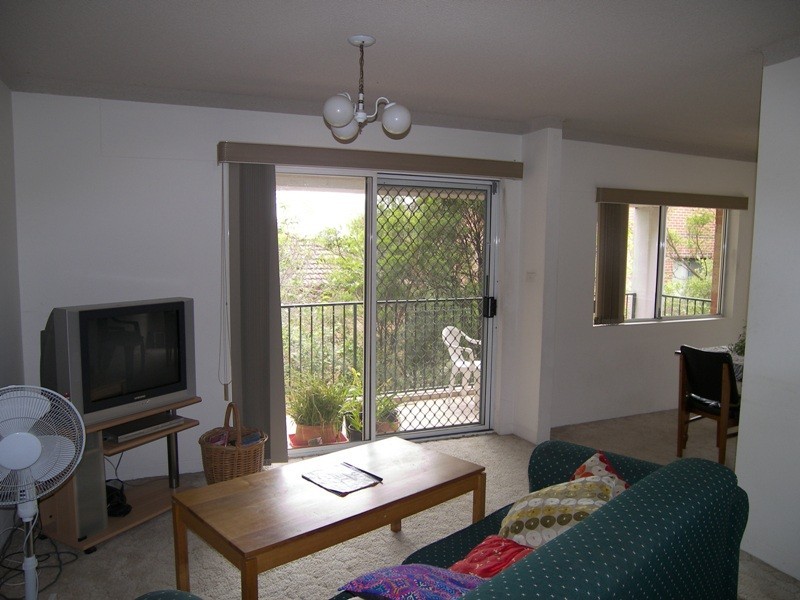 2/2-4 St Annes Street, Ryde NSW 2112