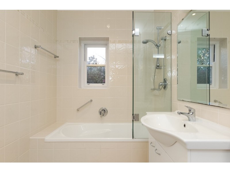 33 Stafford Rd, Artarmon NSW 2064