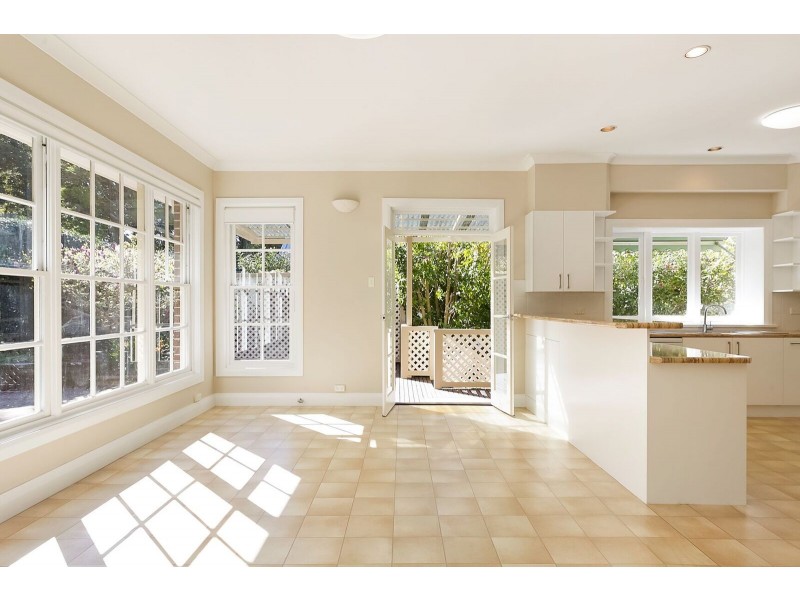 33 STAFFORD RD, Artarmon NSW 2064