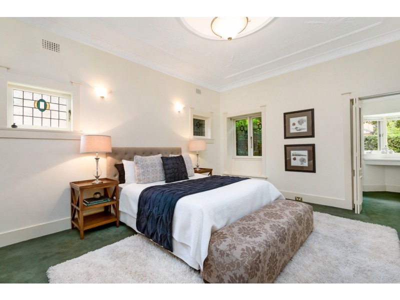 11 Hollywood Crescent, Willoughby NSW 2068