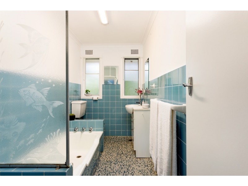 6 Pira Place, Forestville NSW 2087