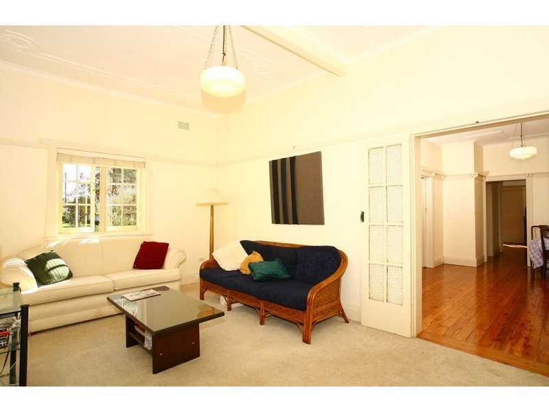 21 Strathmore Parade, Roseville NSW 2069