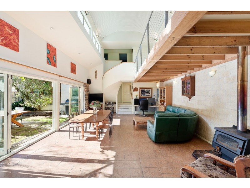 92 Alpha Road, Willoughby NSW 2068