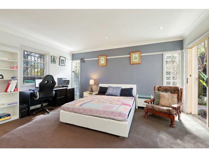 92 Alpha Road, Willoughby NSW 2068