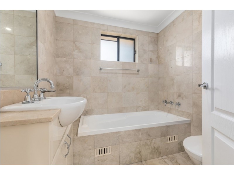 2/108 Penshurst Street, Willoughby NSW 2068