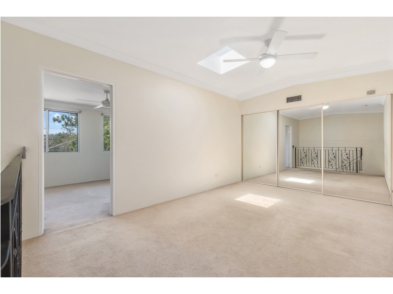 2/108 Penshurst Street, Willoughby NSW 2068