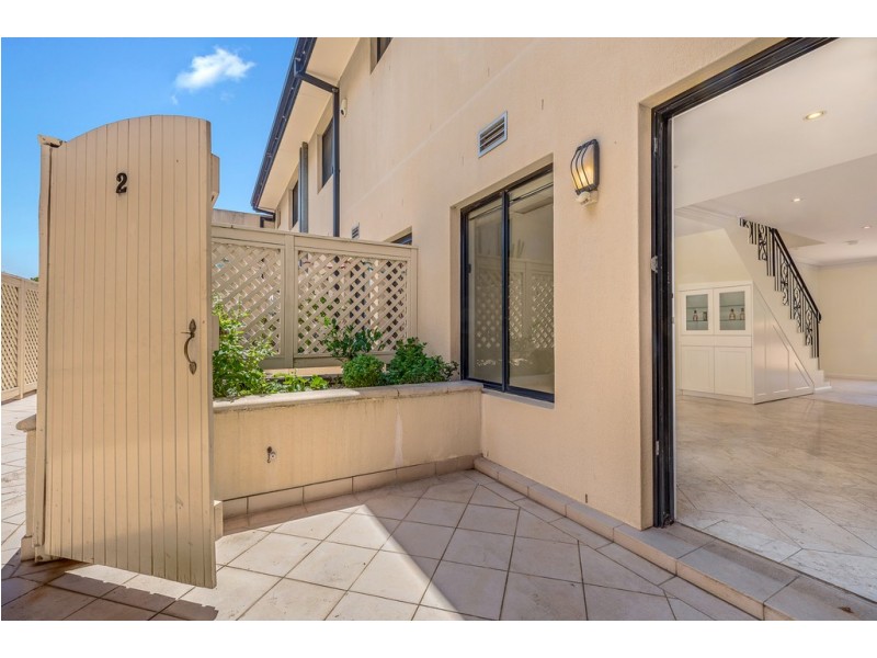 2/108 Penshurst Street, Willoughby NSW 2068