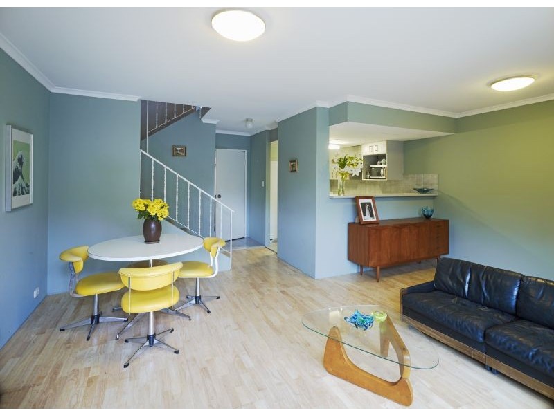 33/2 Forest Road, Warriewood NSW 2102