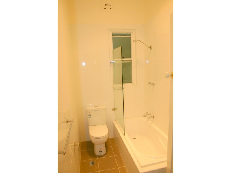 16 First Ave, Willoughby NSW 2068