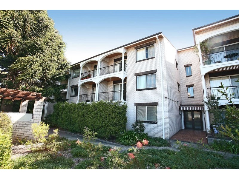 15/2  Bowen Street, Chatswood NSW 2067