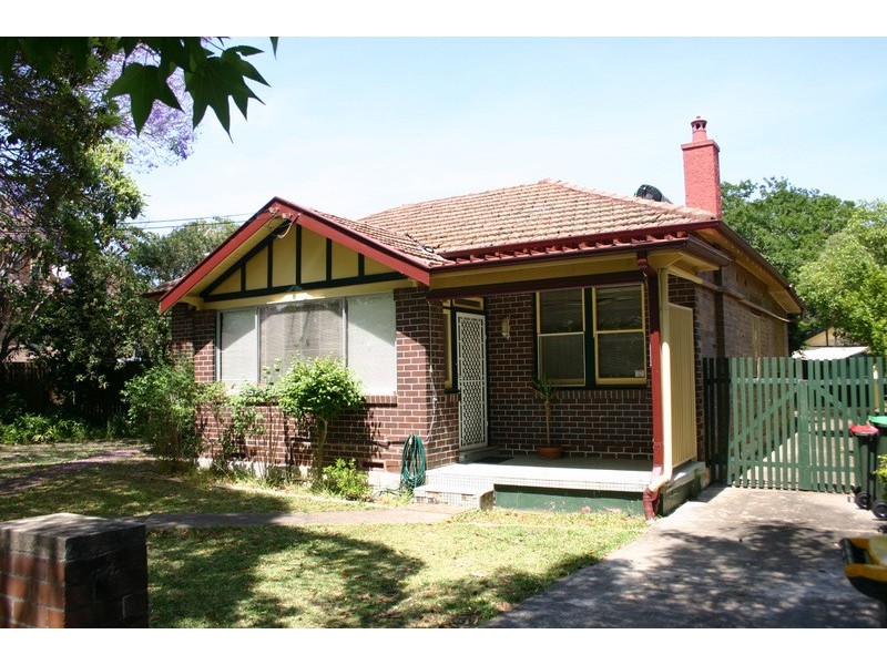 2 Hollywood Cres, Willoughby NSW 2068