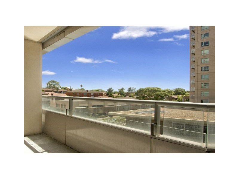 303/2a Help Street, Chatswood NSW 2067