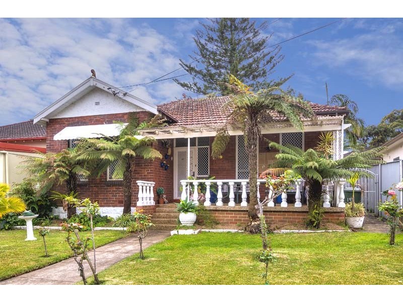 19 Lucknow Street, Willoughby NSW 2068