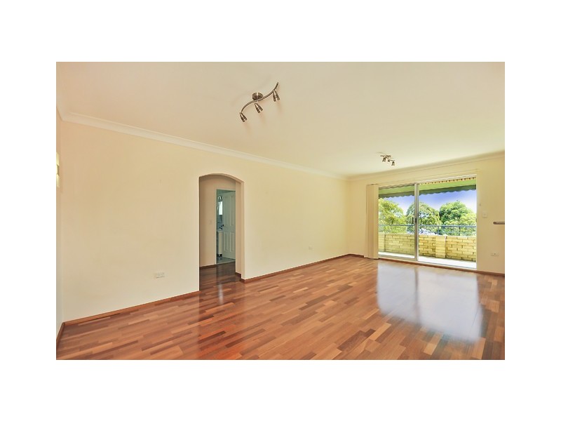 22/8 Centennial Avenue, Chatswood NSW 2067