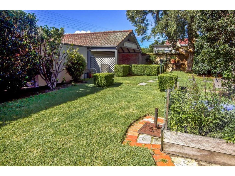 2a Cobar Street, Willoughby NSW 2068