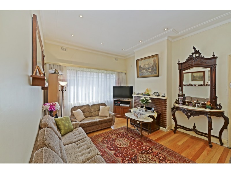 12 Sailors Bay  Road, Willoughby NSW 2068