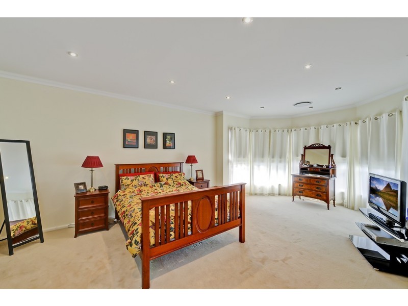 18 Camira Close, Belrose NSW 2085