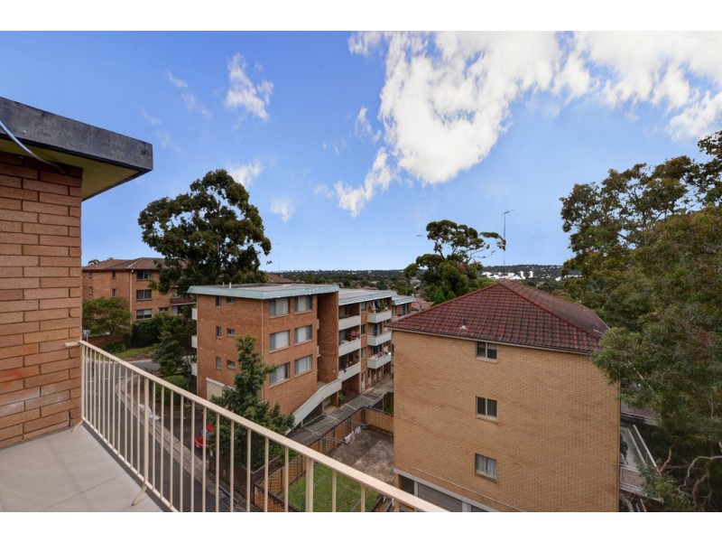 16/13 Devlin Street, Ryde NSW 2112