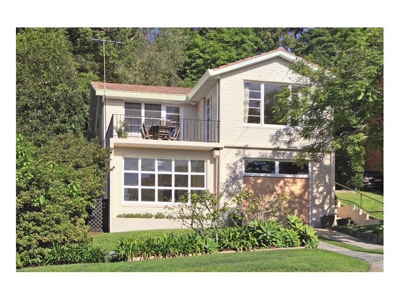 12 Greenfield Avenue, Middle Cove NSW 2068