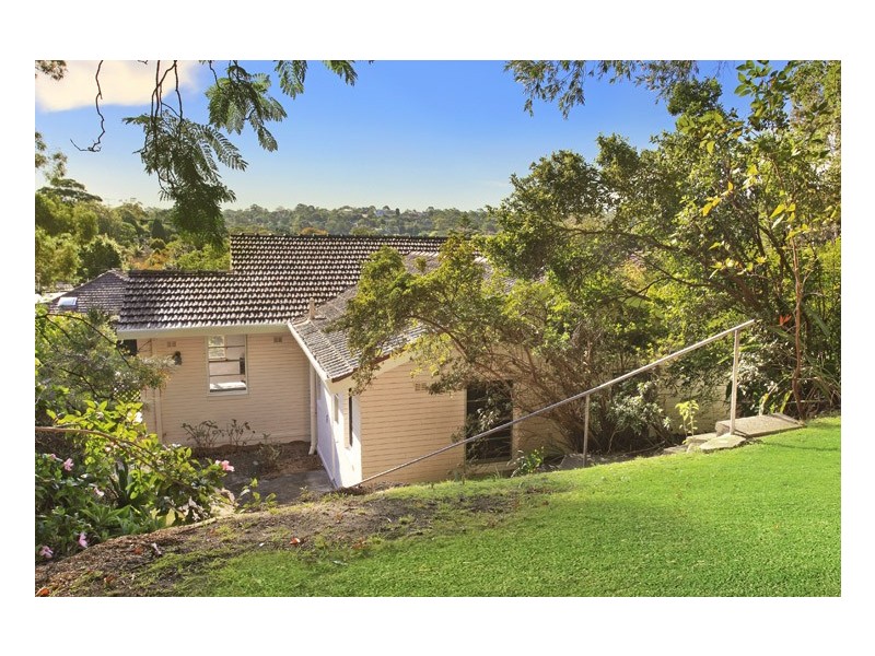 12 Greenfield Avenue, Middle Cove NSW 2068