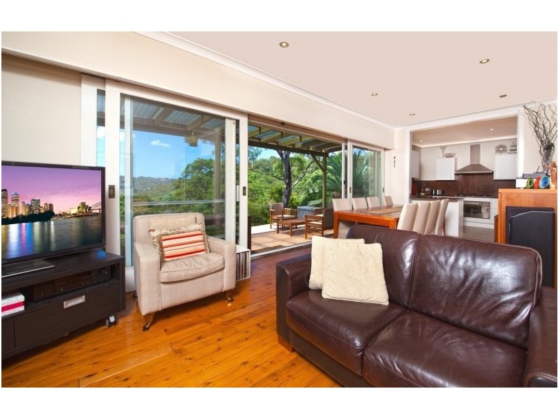 70 Sugarloaf Crescent, Castlecrag NSW 2068