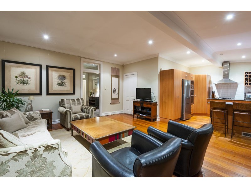 2 Lucknow Street, Willoughby NSW 2068