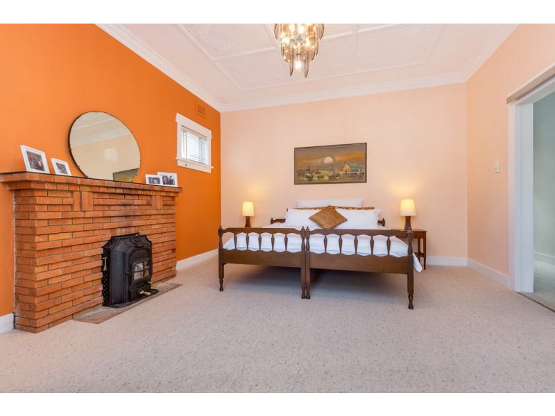 11 Laurel Street, Willoughby NSW 2068