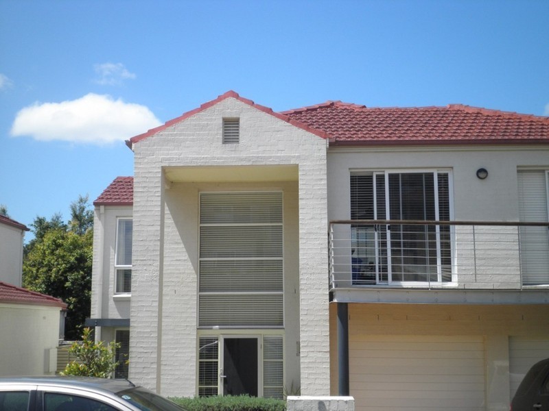 8 Seaview Parade, Belrose NSW 2085