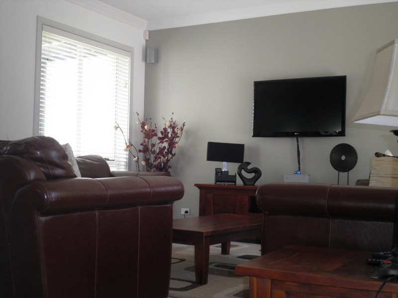 8 Seaview Parade, Belrose NSW 2085