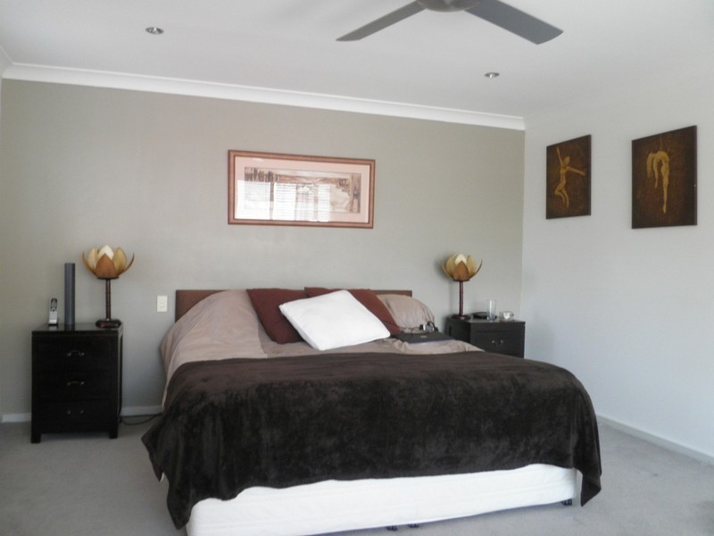 8 Seaview Parade, Belrose NSW 2085