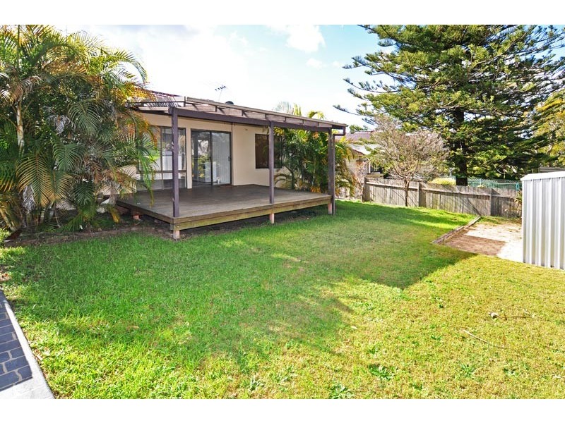 1 Tyalla Ave, Frenchs Forest NSW 2086