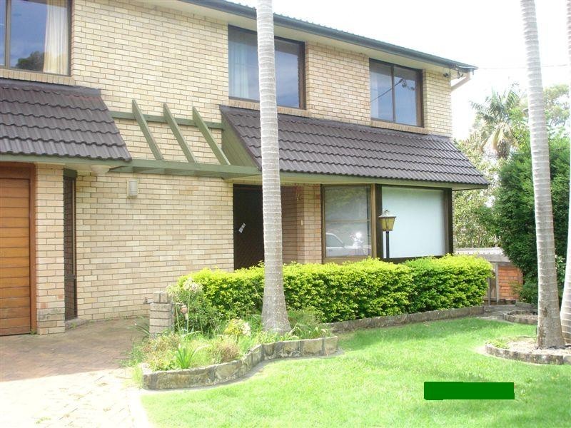 4 Leinster Ave, Killarney Heights NSW 2087