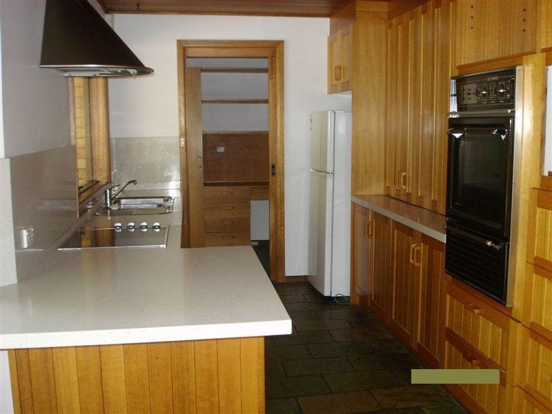 4 Leinster Ave, Killarney Heights NSW 2087