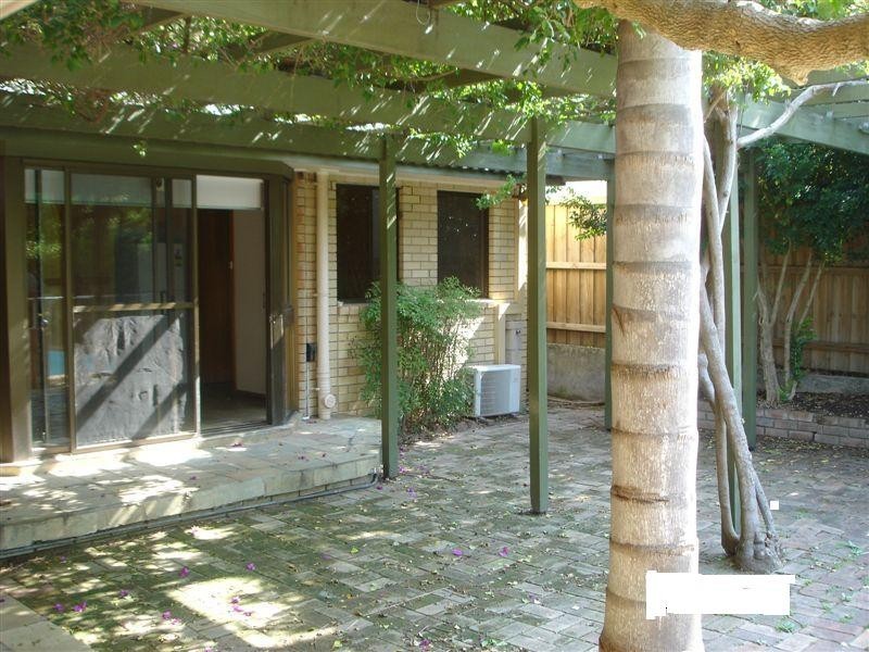 4 Leinster Ave, Killarney Heights NSW 2087