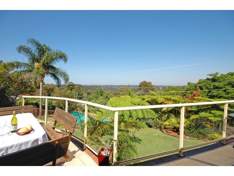 10 Alt Crescent, Davidson NSW 2085