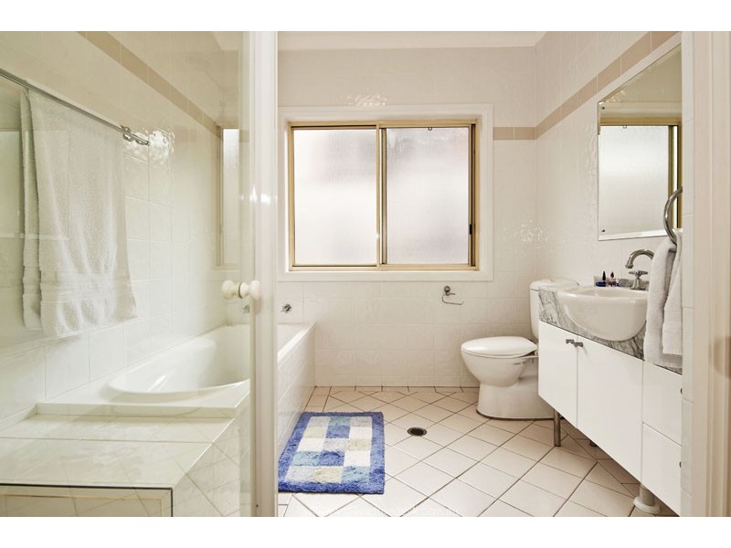 43 Oxford Falls Road, Beacon Hill NSW 2100