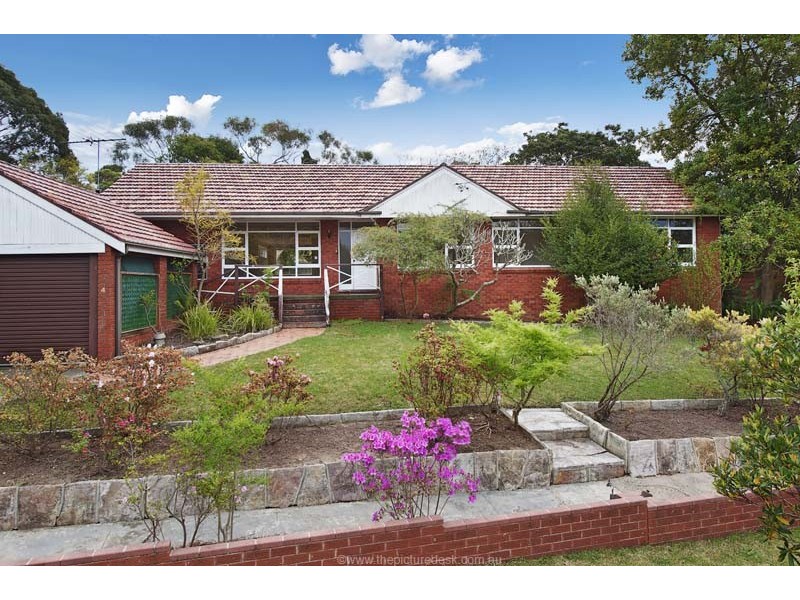 4 Moonbi Crescent, Frenchs Forest NSW 2086