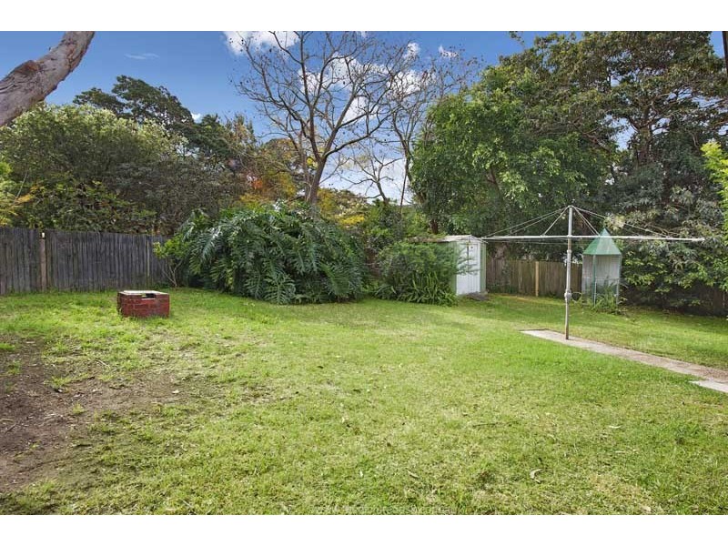 4 Moonbi Crescent, Frenchs Forest NSW 2086
