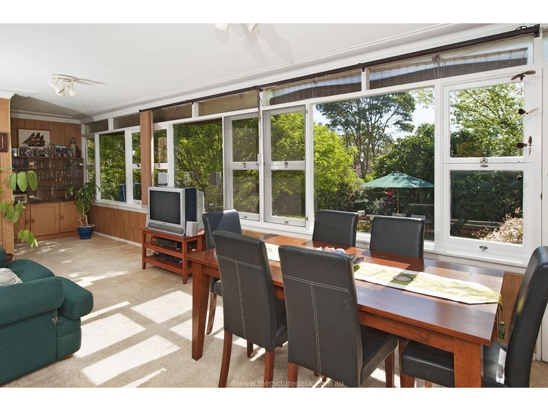 566 Warringah Rd, Forestville NSW 2087